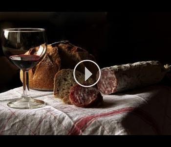 Embedded thumbnail for Донской винодел первым в России получил лицензию на выпуск и продажу своего вина